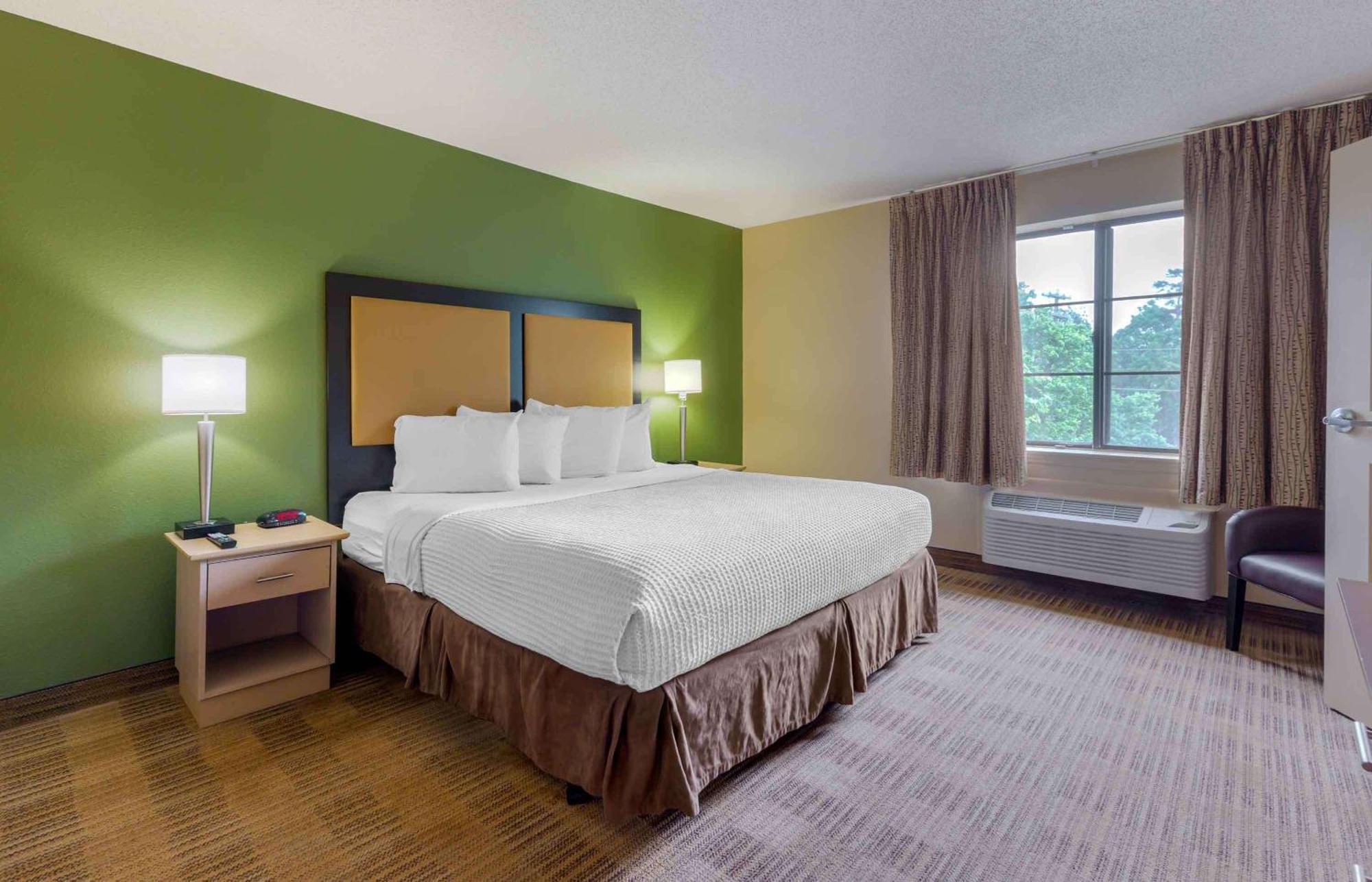 Extended Stay America Select Suites Tampa Airport Memorial Hwy Ngoại thất bức ảnh